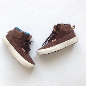 Vans California brown suede ankle sneaker boots  EUC size 4.5 youth
